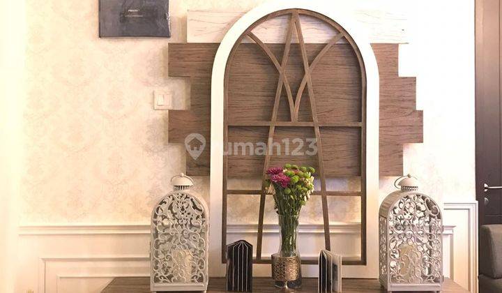 Rumah REPRICE di Discovery SHM hadap Selatan furniture + AC bagus 2