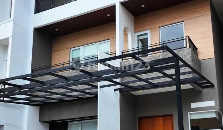 Dijual Rumah Baru Renovasi Semi Furnished di Cluster Onyx Alam Sutera