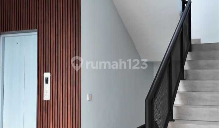 Dijual Rumah Baru Semi Furnished Cluster Flamboyan di Alam Sutera 2