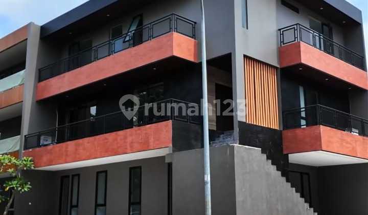 Dijual Rumah Mewah Baru Semi Furnished di Cluster Feronia - Alam Sutera Dijual Rumah Mewah Baru Semi Furnished di Cluster Feronia - Alam Sutera