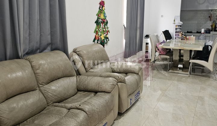 WTS DIJUAL RUMAH DI PINEWOOD - BANJAR WIJAYA 1