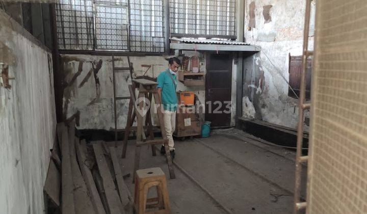 DI JUAL RUMAH HOOK LINGKUNGAN BISNIS 2