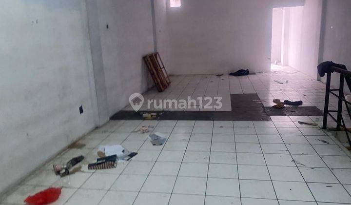 Di sewakan ruko lt 4 di jl mangga dua 1