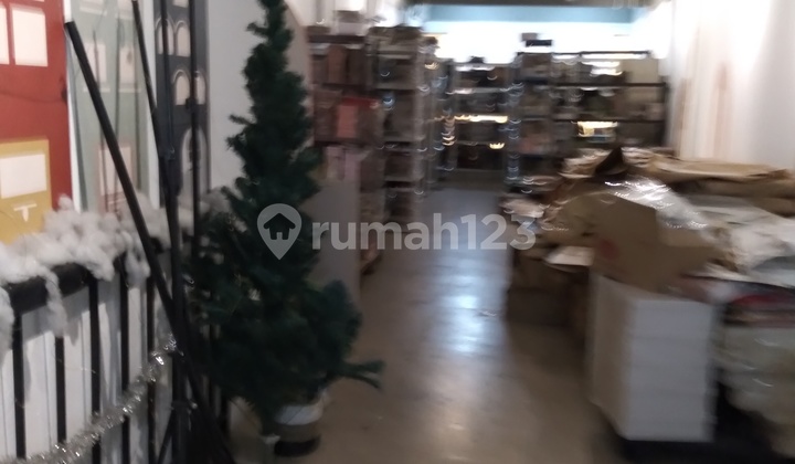 Di Sewa Ruko Terletak di Jalan Raya Steategi ******** Barus