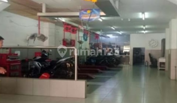 For Rent and Sale Strategic Shophouse on Hasyim Ashari Main Road.-Roxi 2