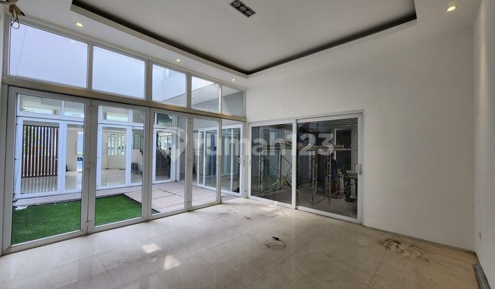 Rumah Mewah 3 Lt Dijual Area Citra 6