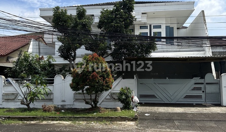 Rumah 2 Lantai Duri Kepa Jalan Lebaarrr Lokasi Strategiss