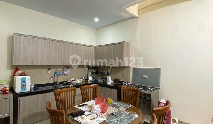 Rumah Cantik Minimalis di Tomang Bebas Banjir Dekat Mal 2