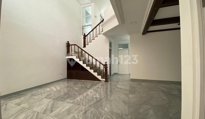 2-Story House Facing Park in North Tanjung Duren 2