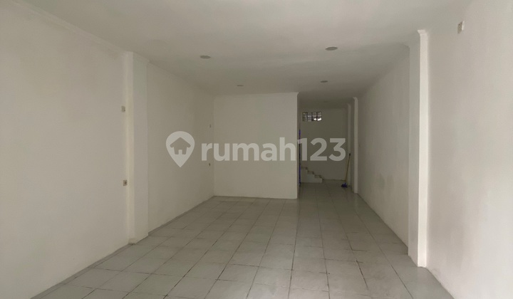 Ruko 3 Lantai Lokasi Pusat Kota Cocok Utk Kantor Ruko 3 Lantai Lokasi Pusat Kota Cocok Utk Kantor