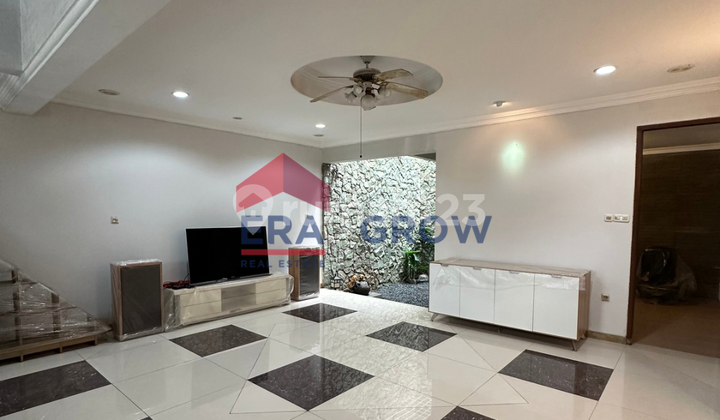2-Story House in Puri Kencana, Quiet and Comfortable Environment 2