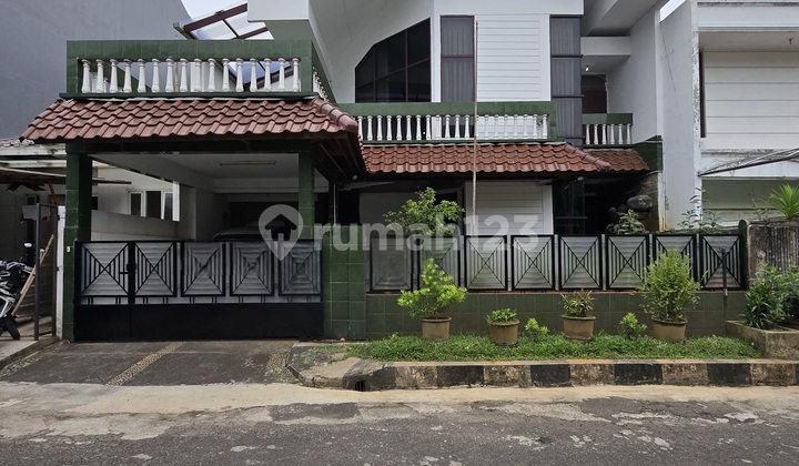 Rumah Siap Pakai Di Kompleks Favorite Tenang Dan Nyaman
