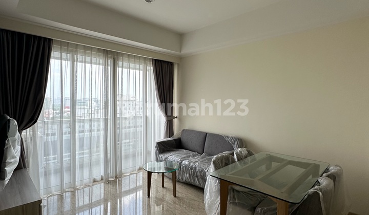 Apt Menteng Park 2 Bedrooms Full Furnished Jual Rugi Brand New Apt Menteng Park 2 Bedrooms Full Furnished Jual Rugi Brand New