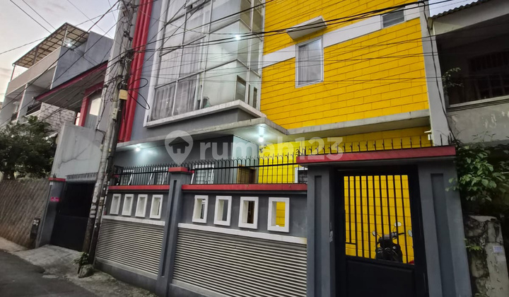 Tanjung Duren Kos House Near Untar Fully Occupied Good Condition 1