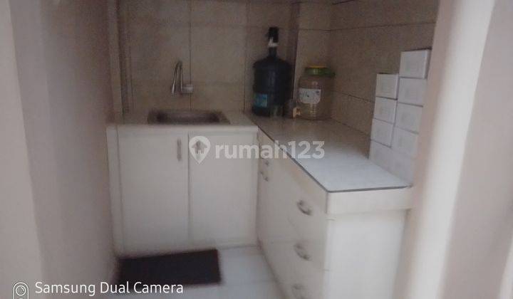 ruko tingkat 2 dekat pusat pembelanjaan. 6