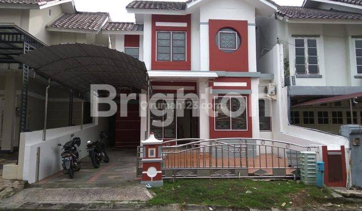 Rumah elit gaya minimalis modern sejuk diperumahan megah 1