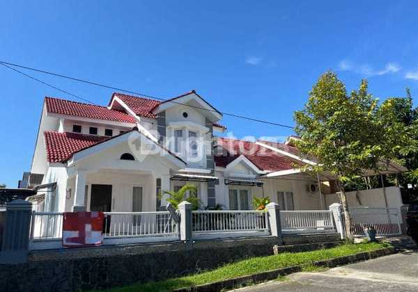 Rumah Posisi Hook Siap Huni Semi Furnish Selangkah Ke Mall Bb