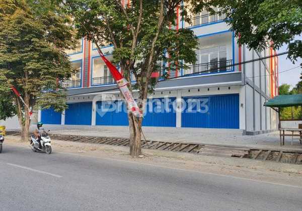 New Row House Built by the Side of the Road in the Middle of the City and Near the Airport 2