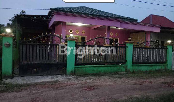 Rumah Cantik dekat Wisata Pantai Manggar 1