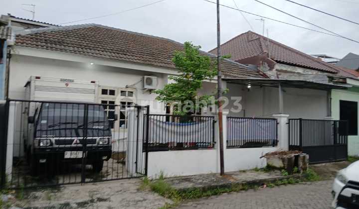 Hunian Cantik Dekat Universitas Kristen Petra Surabaya 1