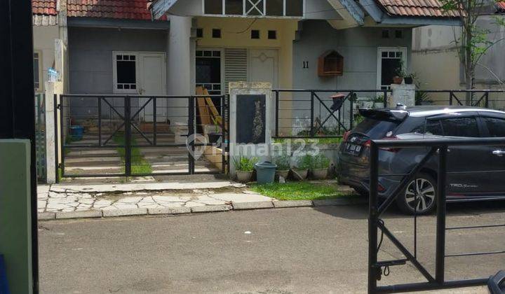 Taman,Terbuka Ada +Kamar +Lesehan, Area Sbrg PasMod/Jl Kaki 5Menit, Tepi Jl Tol, 2Carport 1