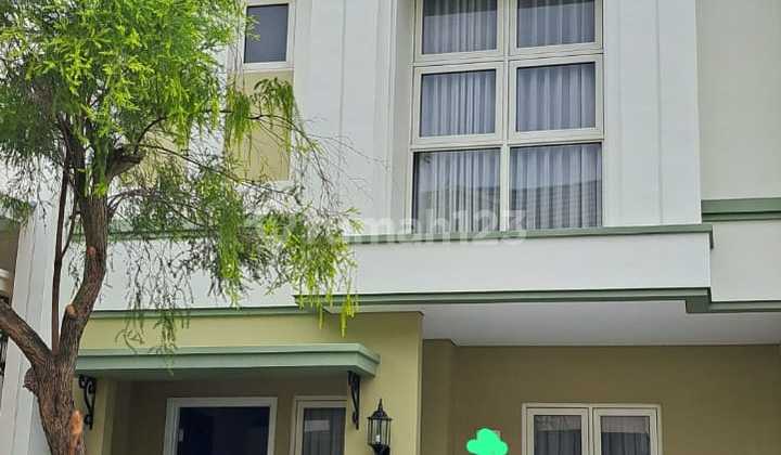 Master on 2nd floor, East side, Semi-furnished with AC, stove, washing machine, Near swimming pool, school, shopping area.