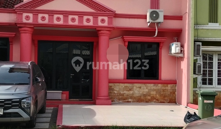 Master on 2nd Floor, AC, Sofa, etc., Near Shops / Banks..5 Schools, Public Minibus, 2 Carports