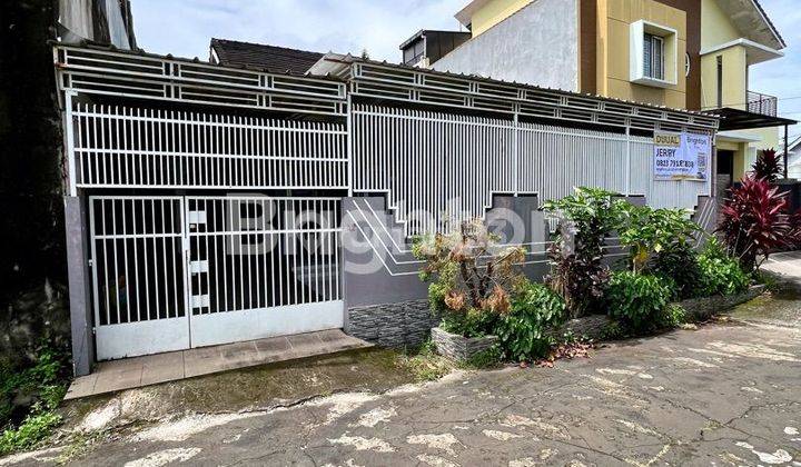 RUMAH 1 LANTAI BAGUS SIAP HUNI DI TENGAH KOTA PALEMBANG DI DAERAH KEDAMAIAN 1