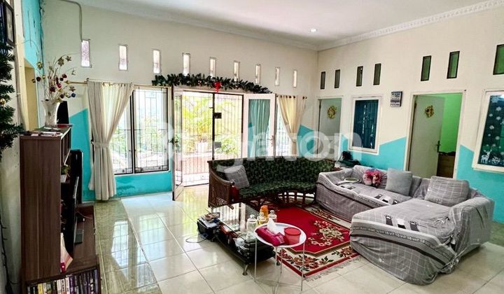 A NICE 1-STORY HOUSE READY TO OCCUPY IN THE CENTER OF PALEMBANG CITY IN THE PEACEFUL AREA.