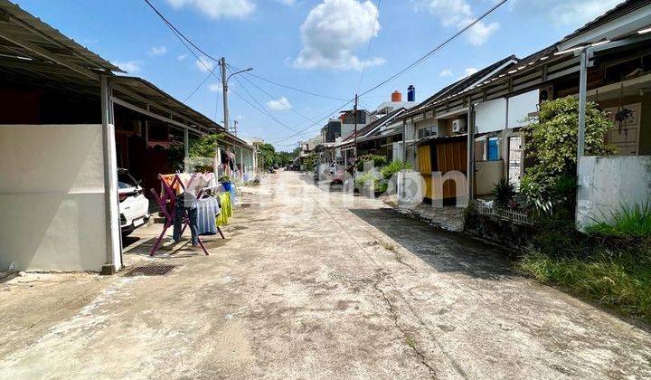 RUMAH  NYAMAN DI DALAM KOMPLEK PERUMAHAN DI DAERAH KM 7 2