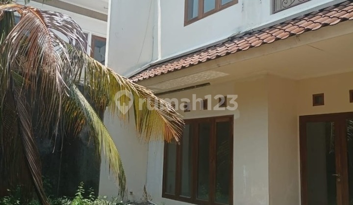 Rumah Strategis Siap Huni Bagus di Puri Mediterania 1