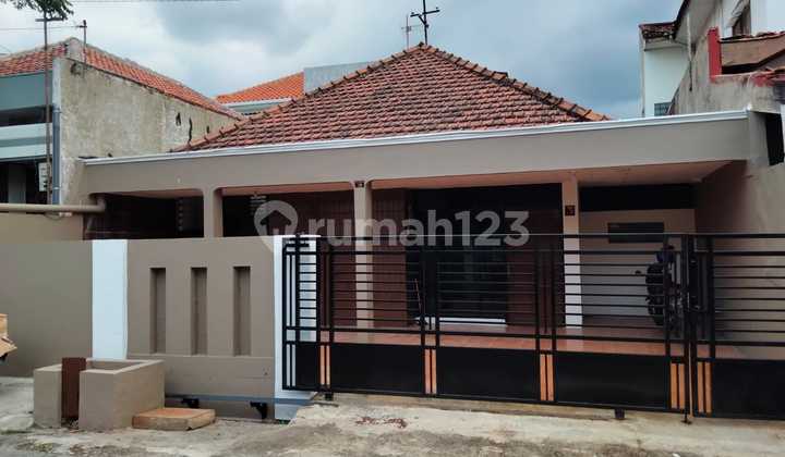 Dijual Rumah Tenang Dan Nyaman Bagus 1