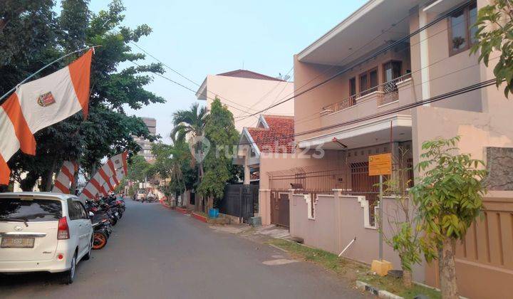 Disewakan Rumah Tengah Kota 2