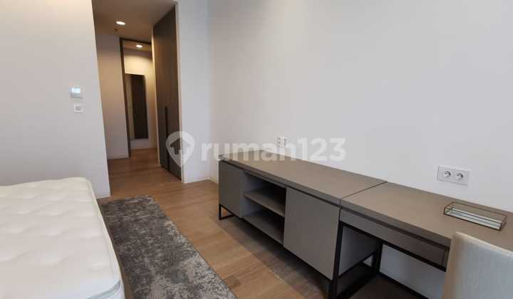 For Rent 2 Bedroom Verde Two Apartment 2