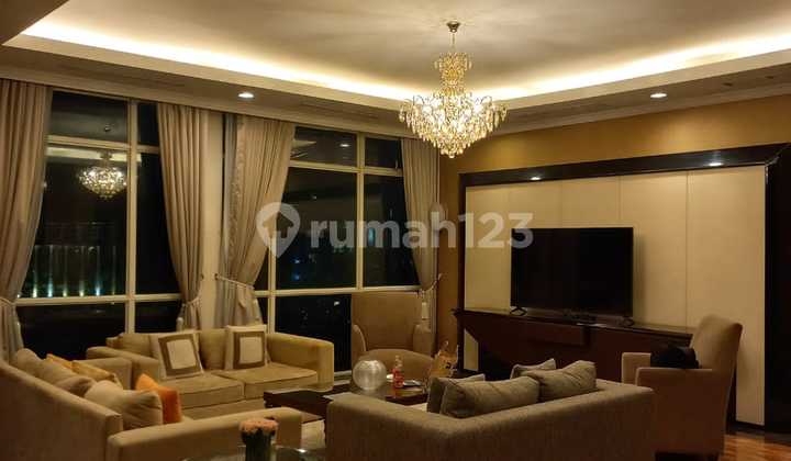 For Rent 3 + 1 Bedroom Bellagio Mansion