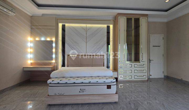 Rumah Mewah Semi Furnish Siap Hun View Pegunungan Dengan Kolam Renang Di Sentul City Bogot 2
