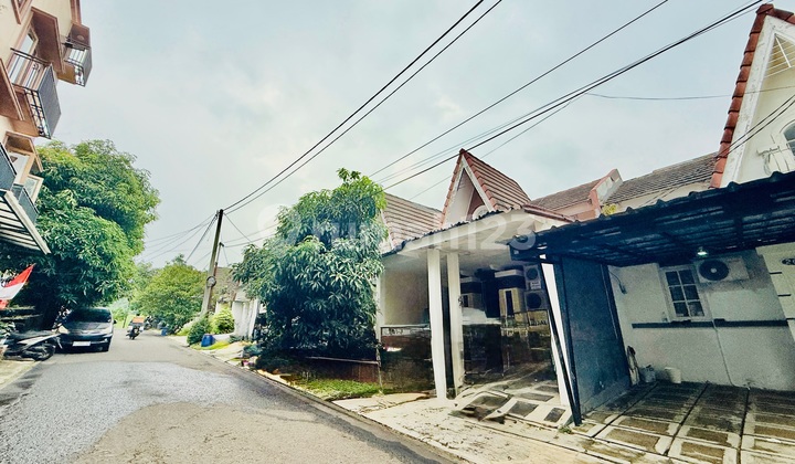 Beautiful House in Sentul City Cluster, 3+1 Bedrooms, Near Aeon 2