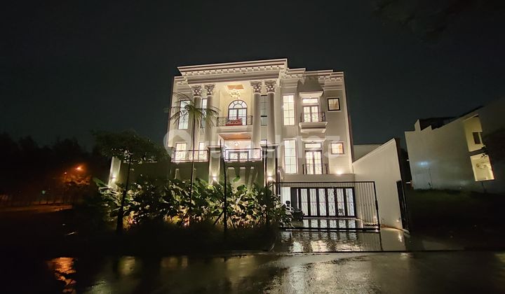 Rumah Mewah Dengan Akses Lift Dan Full Marmer Dilengkapi Kolam Renang Dekat Exit Tol Di Sentul CIty Bogor