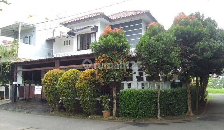 Rumah Minimalis Hook 2 Lantai Unfurnished Depan Taman SHM di Sentul City, Bogor 1