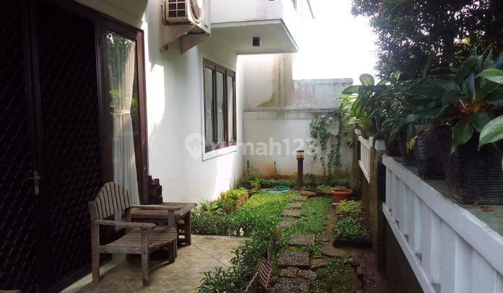 Rumah Minimalis Hook 2 Lantai Unfurnished Depan Taman SHM di Sentul City, Bogor 2