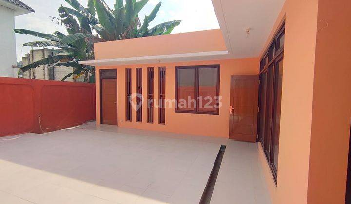 Rumah Minimalis 2 Lantai Unfurnished SHM di Sentul City, Bogor 2