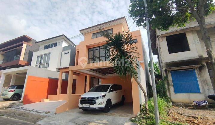 Rumah Minimalis 2 Lantai Unfurnished SHM di Sentul City, Bogor 1