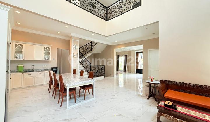 Premium 2-Story Furnished Residence with Pool and Mountain View 10