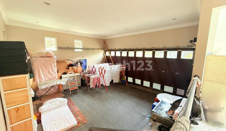 Premium 2-Story Furnished Residence with Pool and Mountain View 11