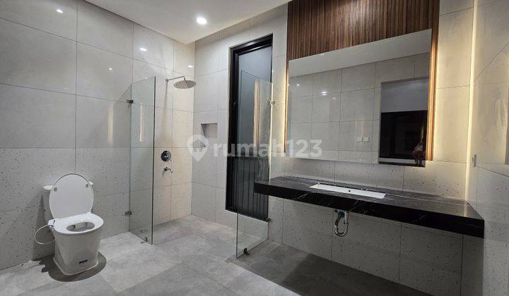 Rumah Baru SHM Lift Private Pool Depan Green Area Sentul City 2