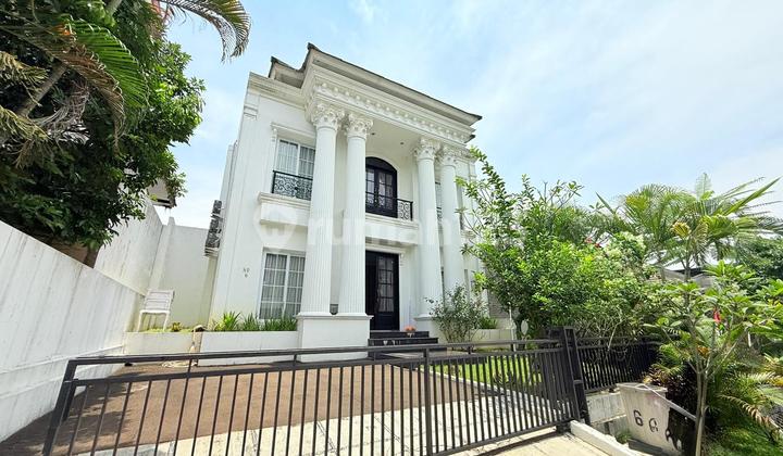 Hunian Premium 2 Lantai Furnish & Pool dengan View Pegunungan