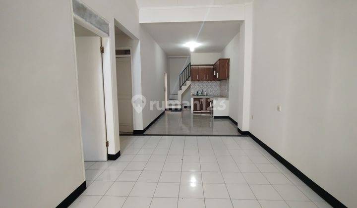 Rumah Minimalis Semi Furnished 2 Lantai Di Sentul City, Bogor 2