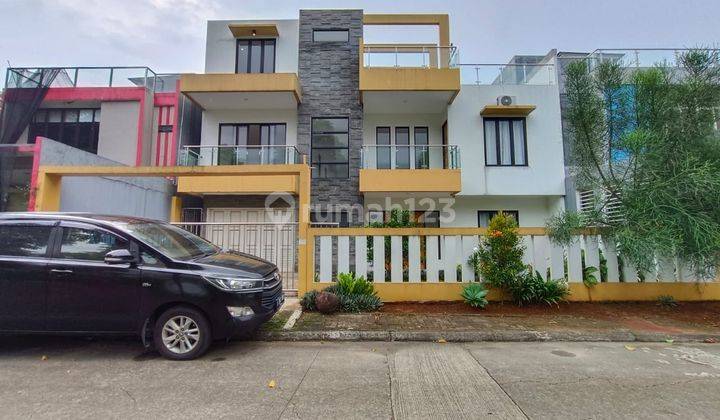 Rumah Semi Furnish Dengan Rooftop View Pegunungan Dan Taman Depan Juga Belakang Di Sentul City Bogor 2