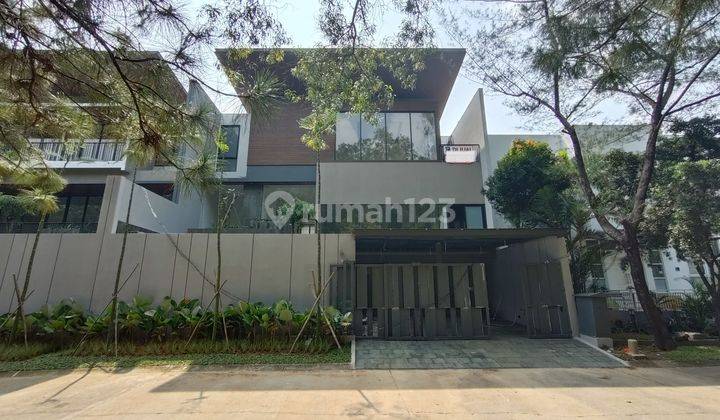 Rumah Modern 2 Lantai Dengan Lift, Private Pool Dan Kolam Renang Sudah Shm, Hanya 5 Menit Dari Exit Toldi Sentul City, Bogor 1