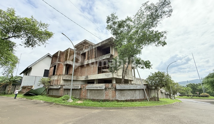 4-Storey SHM House Building with Hook in Sentul City - Land Area 1018 M² 2